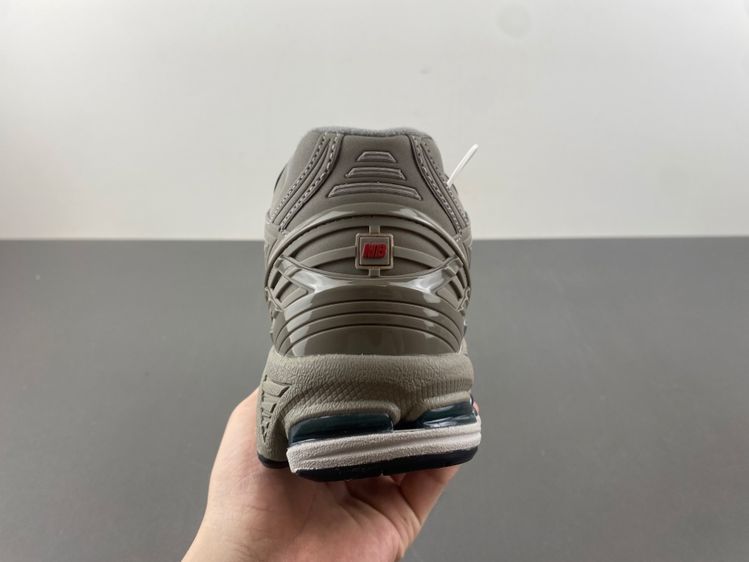 New Balance 1906