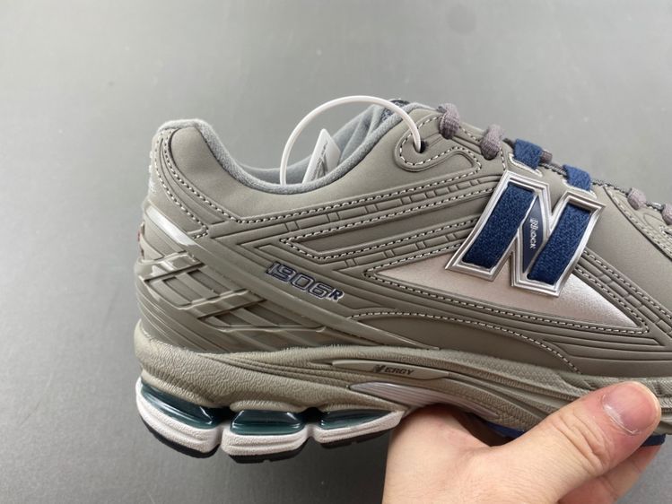 New Balance 1906