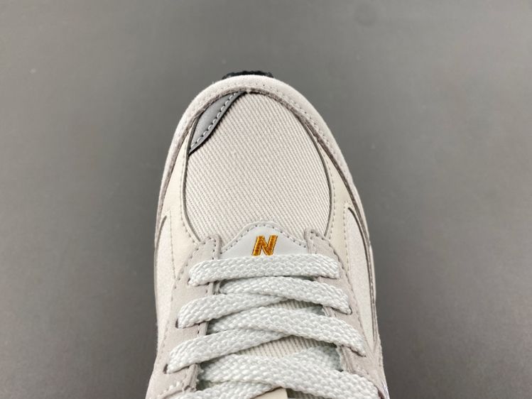 new balance NB 2002