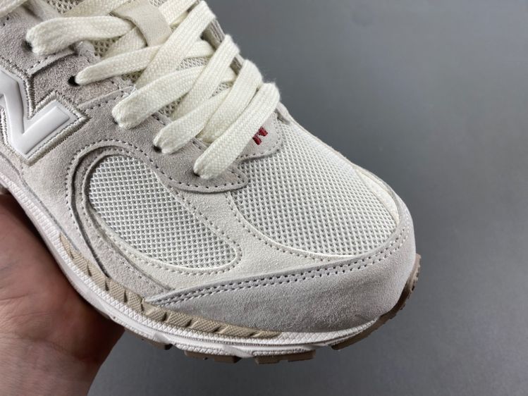 new balance NB 2002
