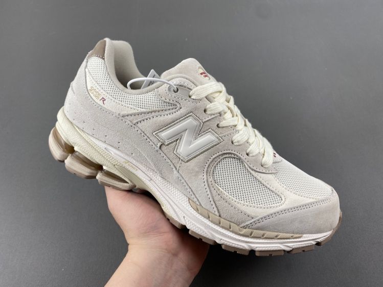 new balance NB 2002