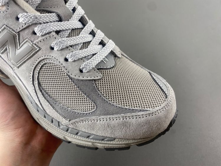 new balance NB 2002