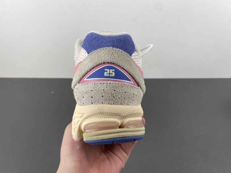 new balance NB M2002
