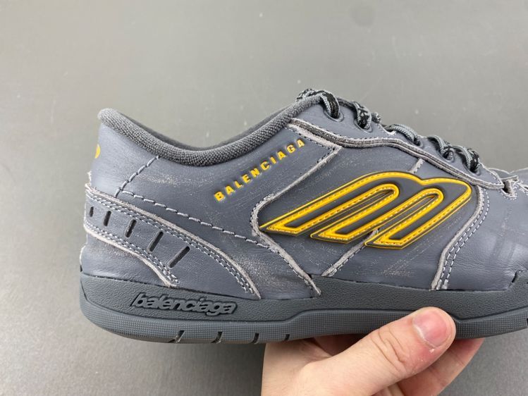 Balenciaga18