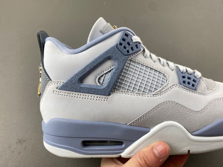 GX Batch  Jordan 4 UNC Tar Heels PE