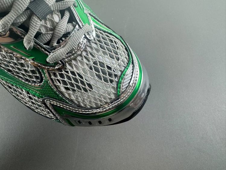 Bottega Veneta Orbit 'Surf （
