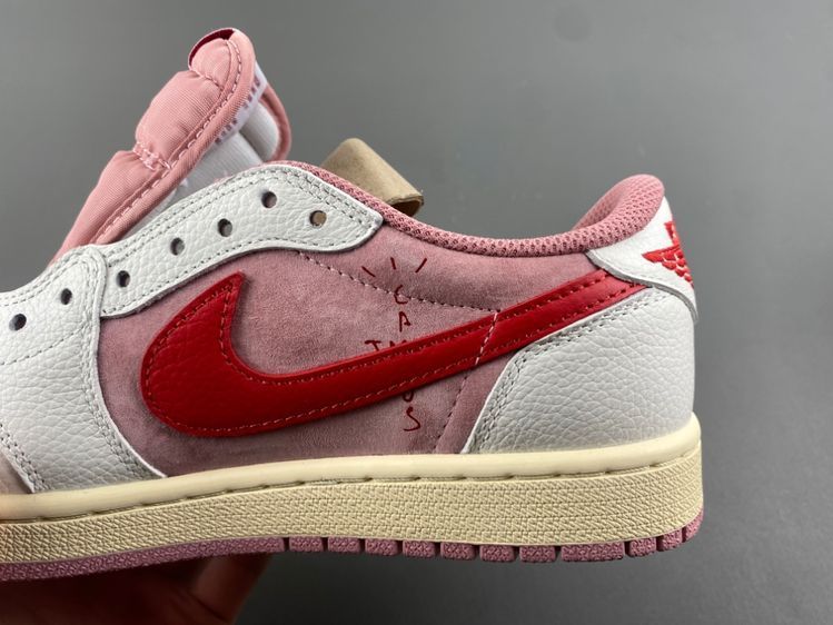 Travis Scott x Air Jordan 1 Low OG