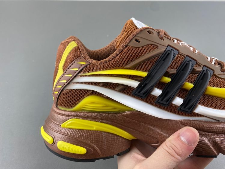Pharrell x adidas Adistar Jellyfish