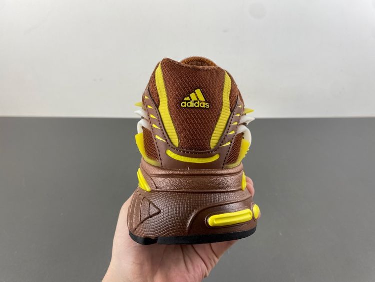 Pharrell x adidas Adistar Jellyfish