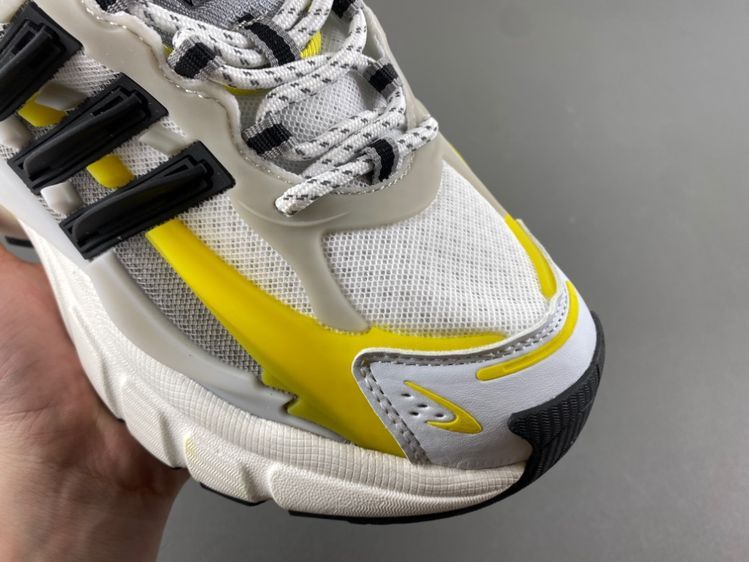 Pharrell x adidas Adistar Jellyfish