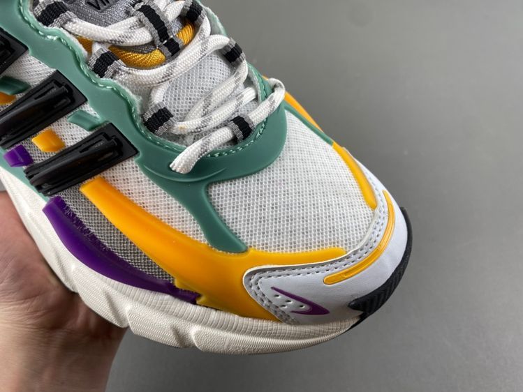Pharrell x adidas Adistar Jellyfish