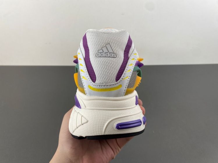 Pharrell x adidas Adistar Jellyfish