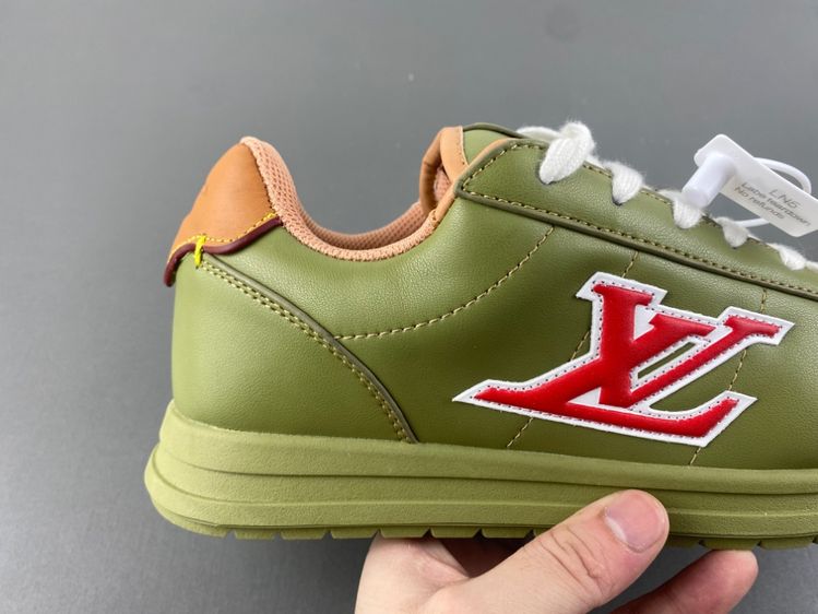 Louis Vuitton LV