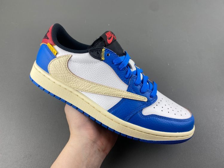 Travis Scott x Air Jordan 1 Low