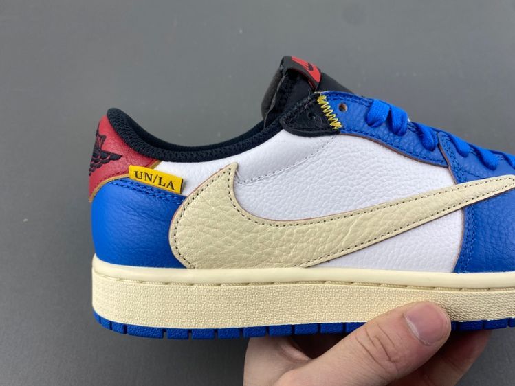 Travis Scott x Air Jordan 1 Low