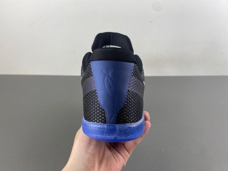 Nike Kobe 11 EM