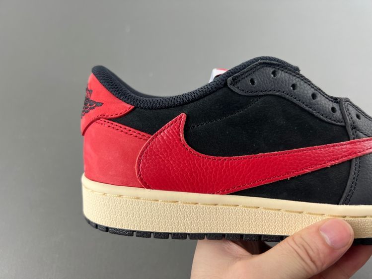Travis Scott x Air Jordan 1 Low