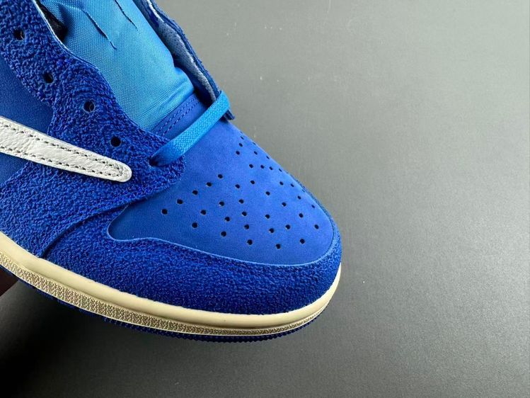 Travis Scott x Air Jordan 1 Low