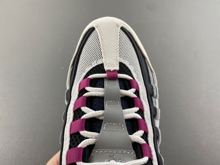 Nike SB x Air Max 95