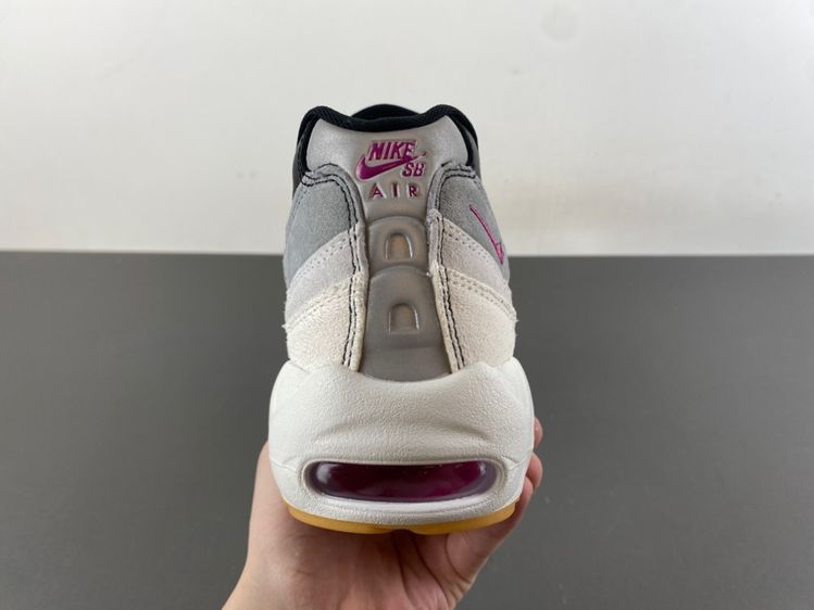 Nike SB x Air Max 95