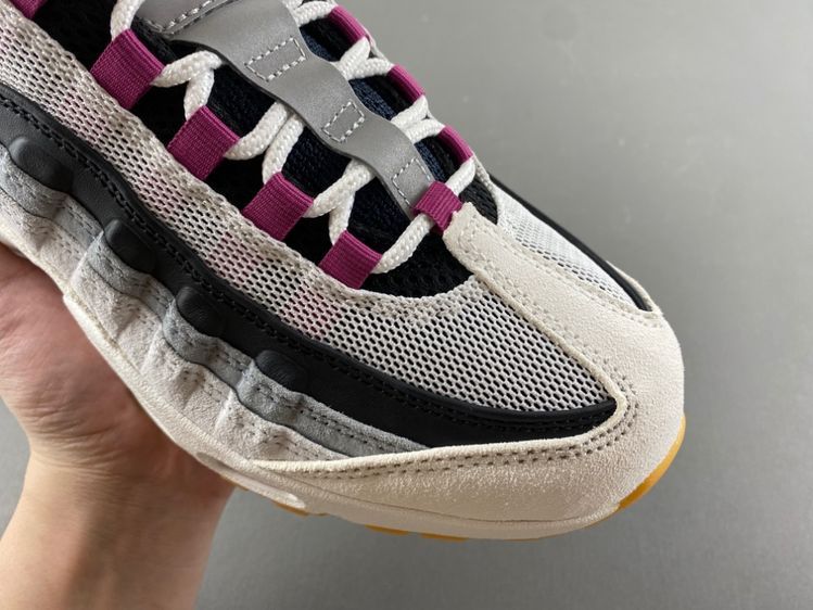 Nike SB x Air Max 95
