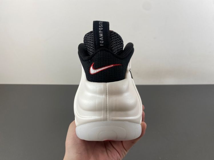 Nike Air Foamposite Pro 2025 'Pearl'