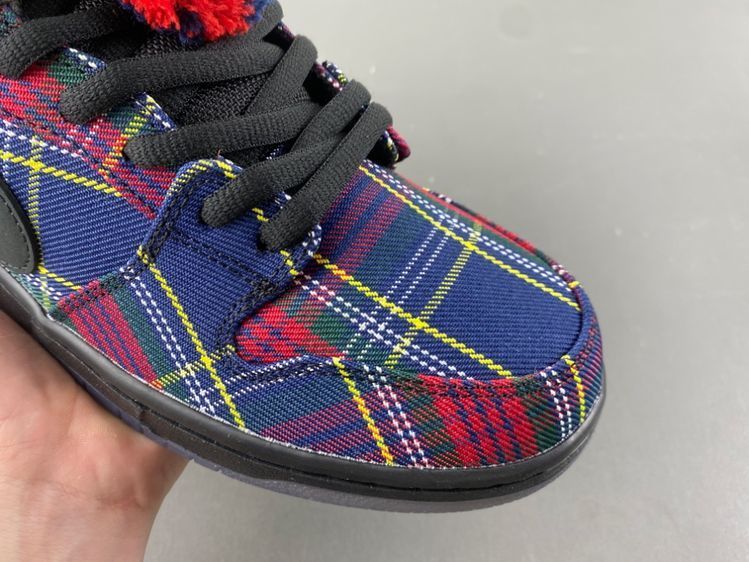 Nike SB Dunk Low “Nardwuar