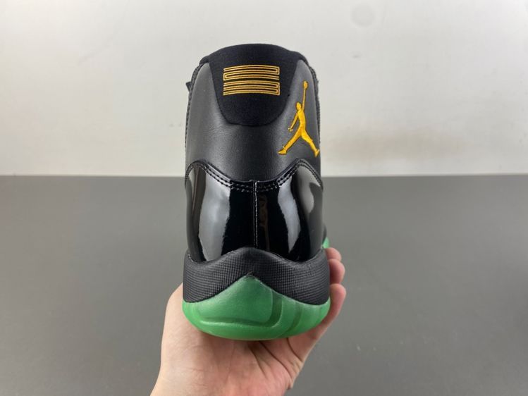 Air Jordan 11