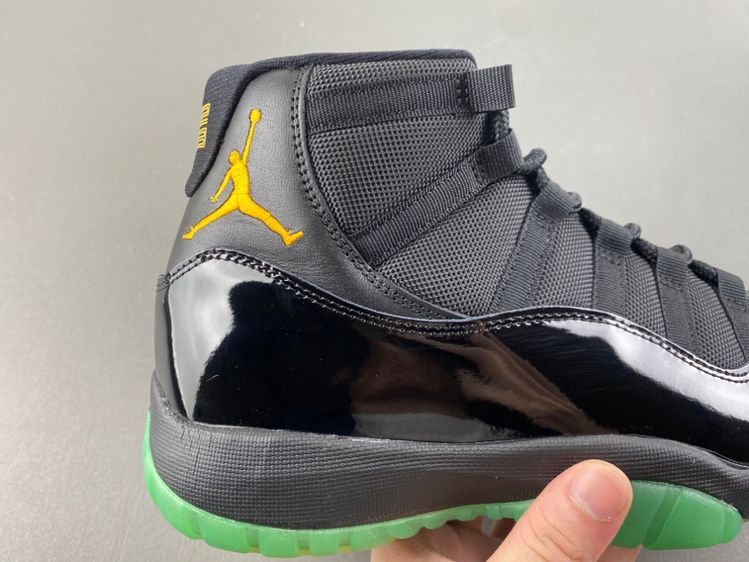 Air Jordan 11