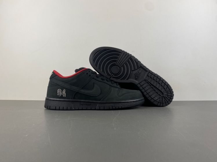 Supreme x Nike SB Dunk Low “Black/Red