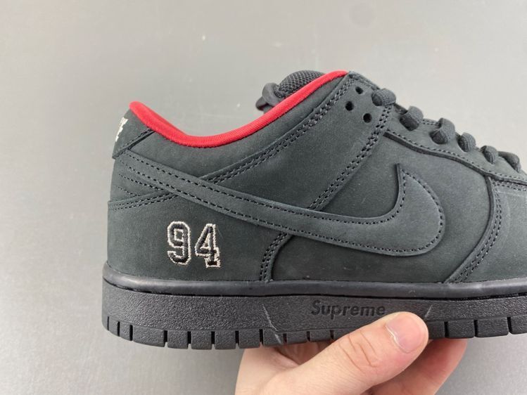 Supreme x Nike SB Dunk Low “Black/Red