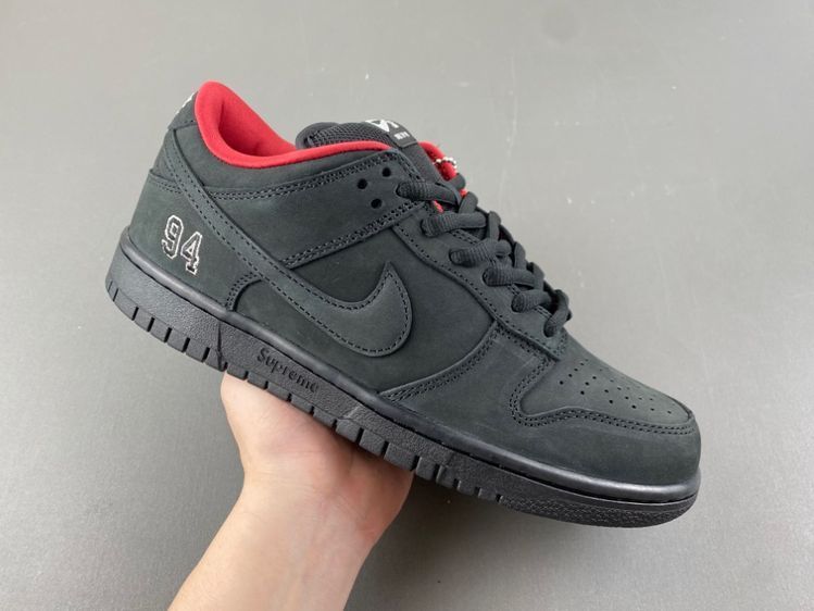 Supreme x Nike SB Dunk Low “Black/Red