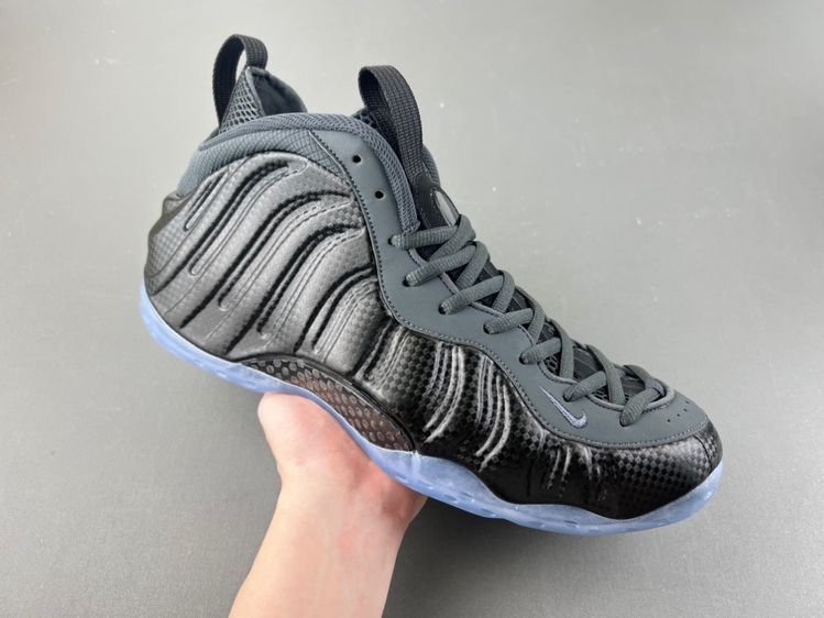 Nike Air Foamposite One “Carbon Fiber”