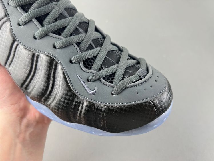 Nike Air Foamposite One “Carbon Fiber”