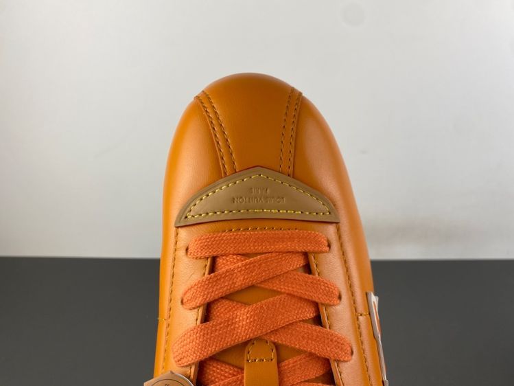 Louis Vuitton LV