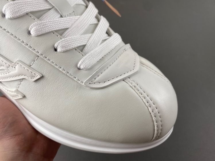Louis Vuitton LV