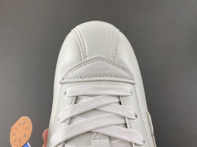 Louis Vuitton LV