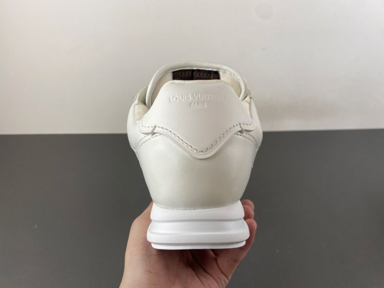 Louis Vuitton LV