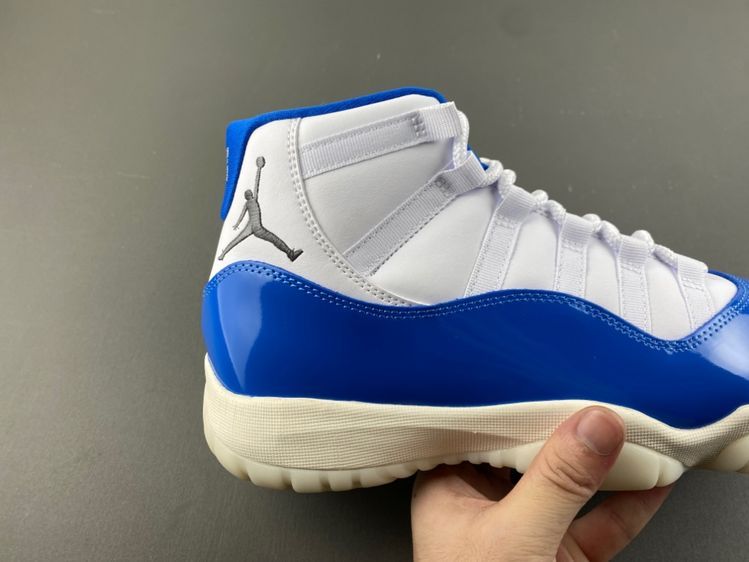 Air Jordan 11