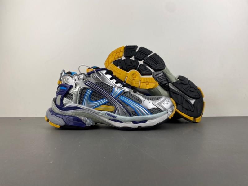 Balenciaga Runner