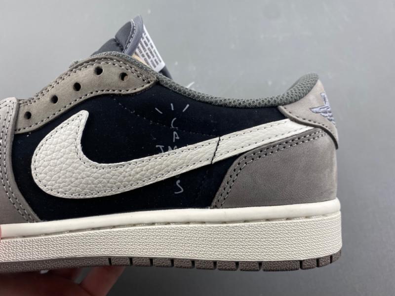 Travis Scott x Air Jordan 1