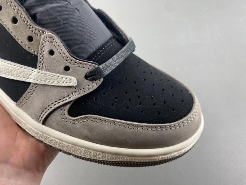 Travis Scott x Air Jordan 1