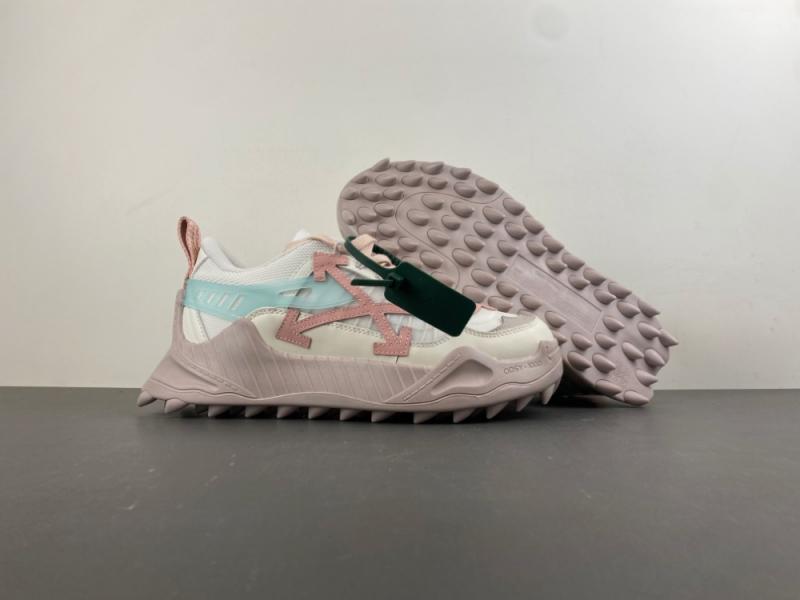 Off-White c/o Virgil Abloh