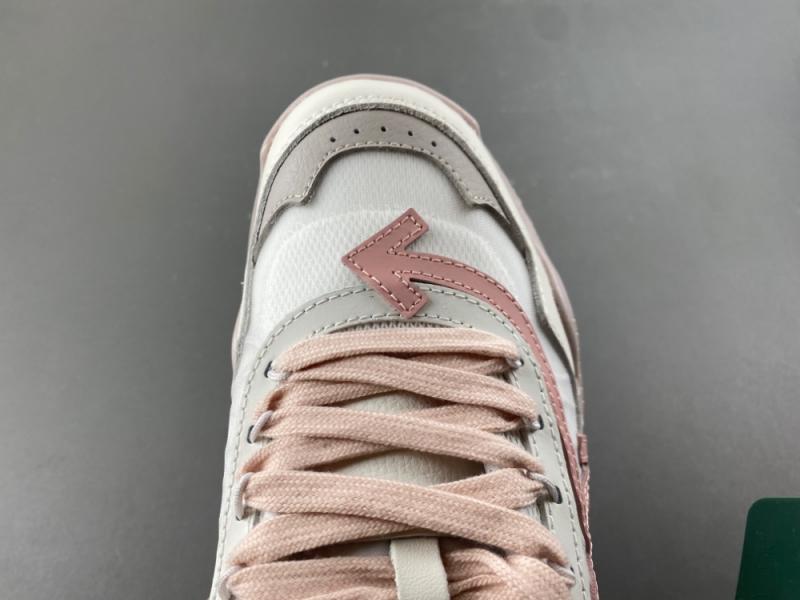 Off-White c/o Virgil Abloh