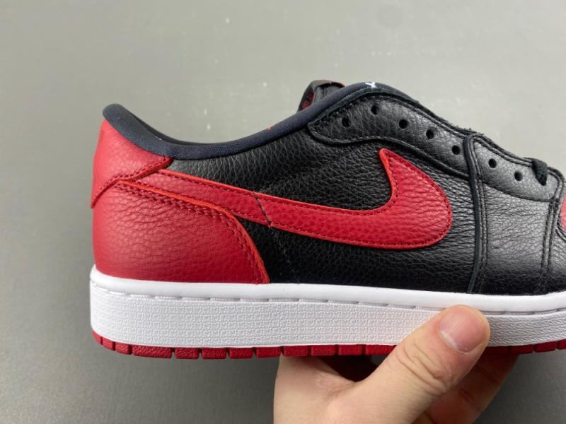 Air Jordan 1 Low OG “Banned