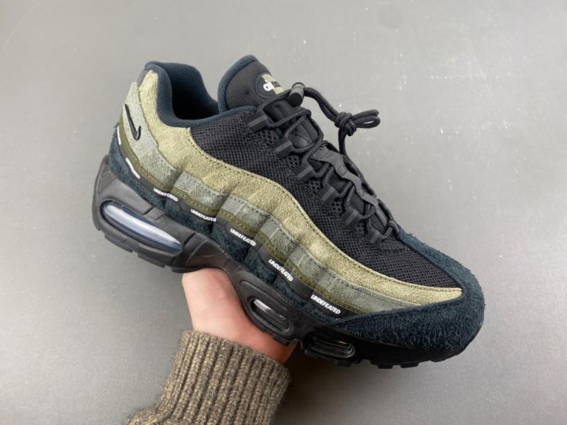 Undefeated x 耐克 Air Max 95 '