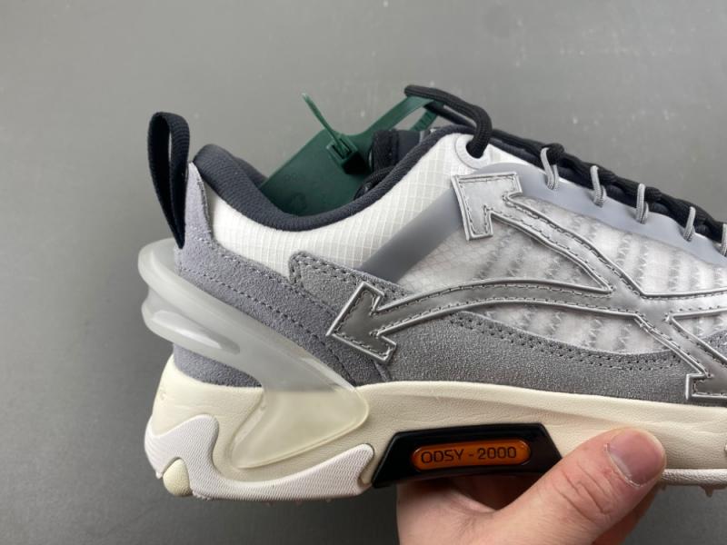 Off-White c/o Virgil Abloh