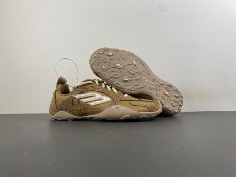 BalenciagaMonday Ultra 'Black White'