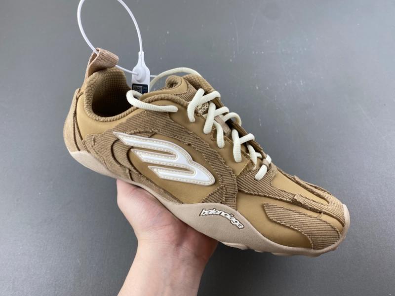 BalenciagaMonday Ultra 'Black White'