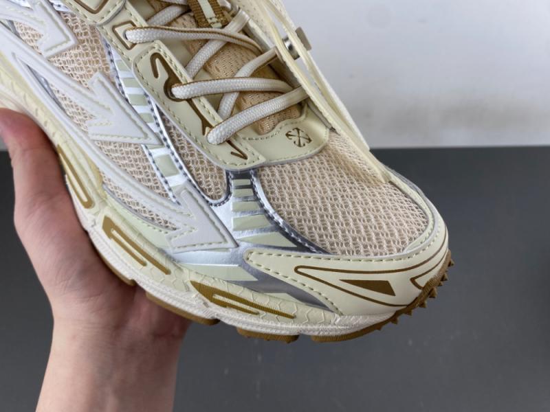 Off White 24